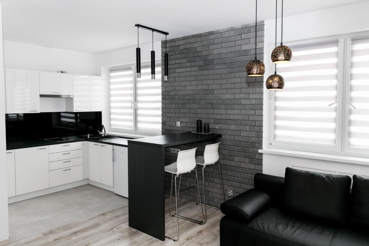Apartament Z Lozem Malzenskim - Bezplatny Parking Poznaň Exteriér fotografie
