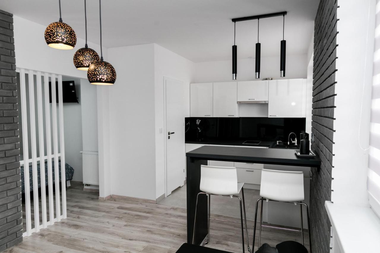 Apartament Z Lozem Malzenskim - Bezplatny Parking Poznaň Exteriér fotografie