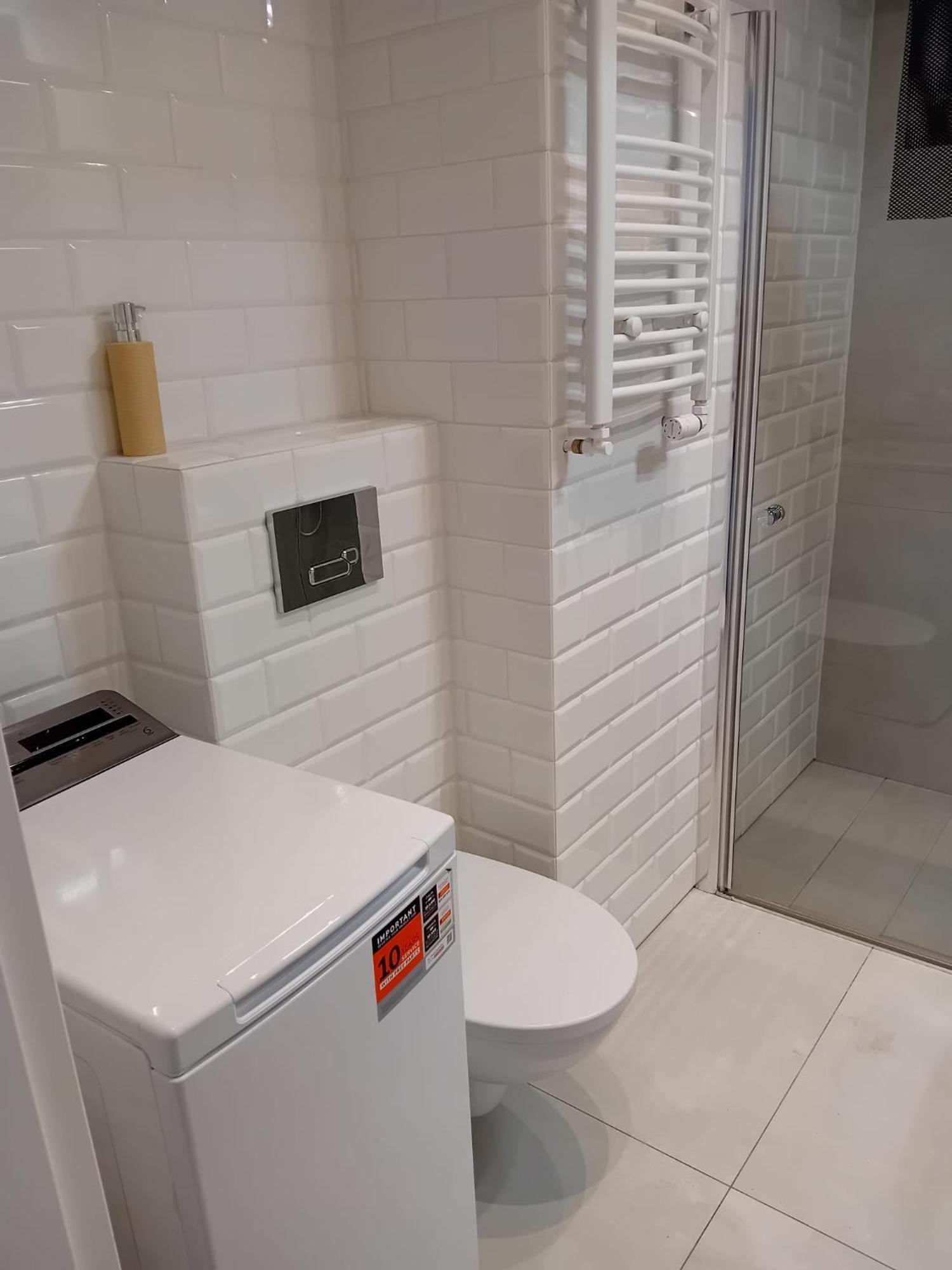 Apartament Z Lozem Malzenskim - Bezplatny Parking Poznaň Exteriér fotografie